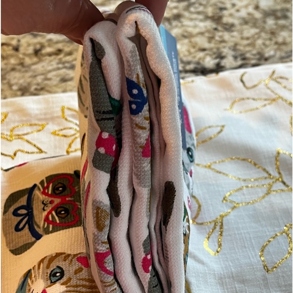 NEW HUMANE SOCIETY Cotton Set Of 2
Dapper Kitty Heads Kitchen Towels - Picture 7 of 7